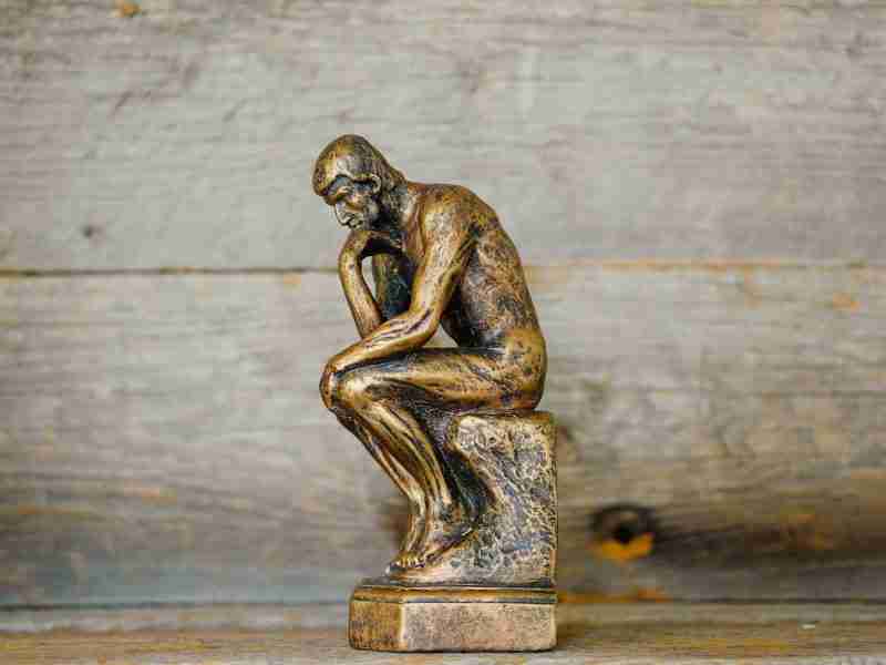 Marcus Aurelius: The Stoic Emperor Whose Wisdom Aligns with Modern Values