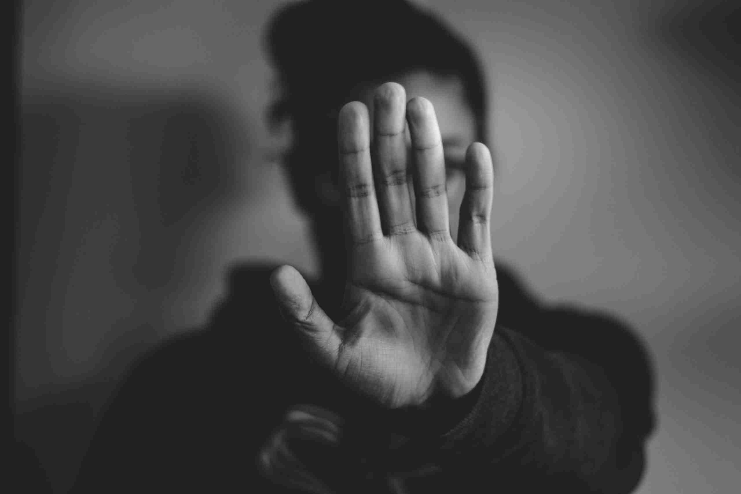 Staying Safe in the Face of Violence: Practical Tips for Diffusing Tension and Protecting Yourself