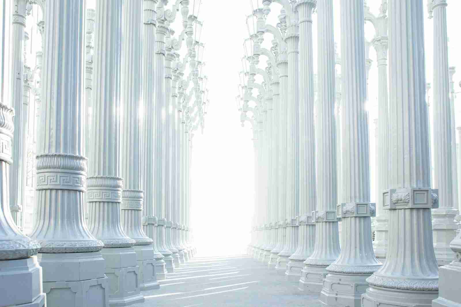 Exploring Self-Help Through the Lens of the 10 Pillars